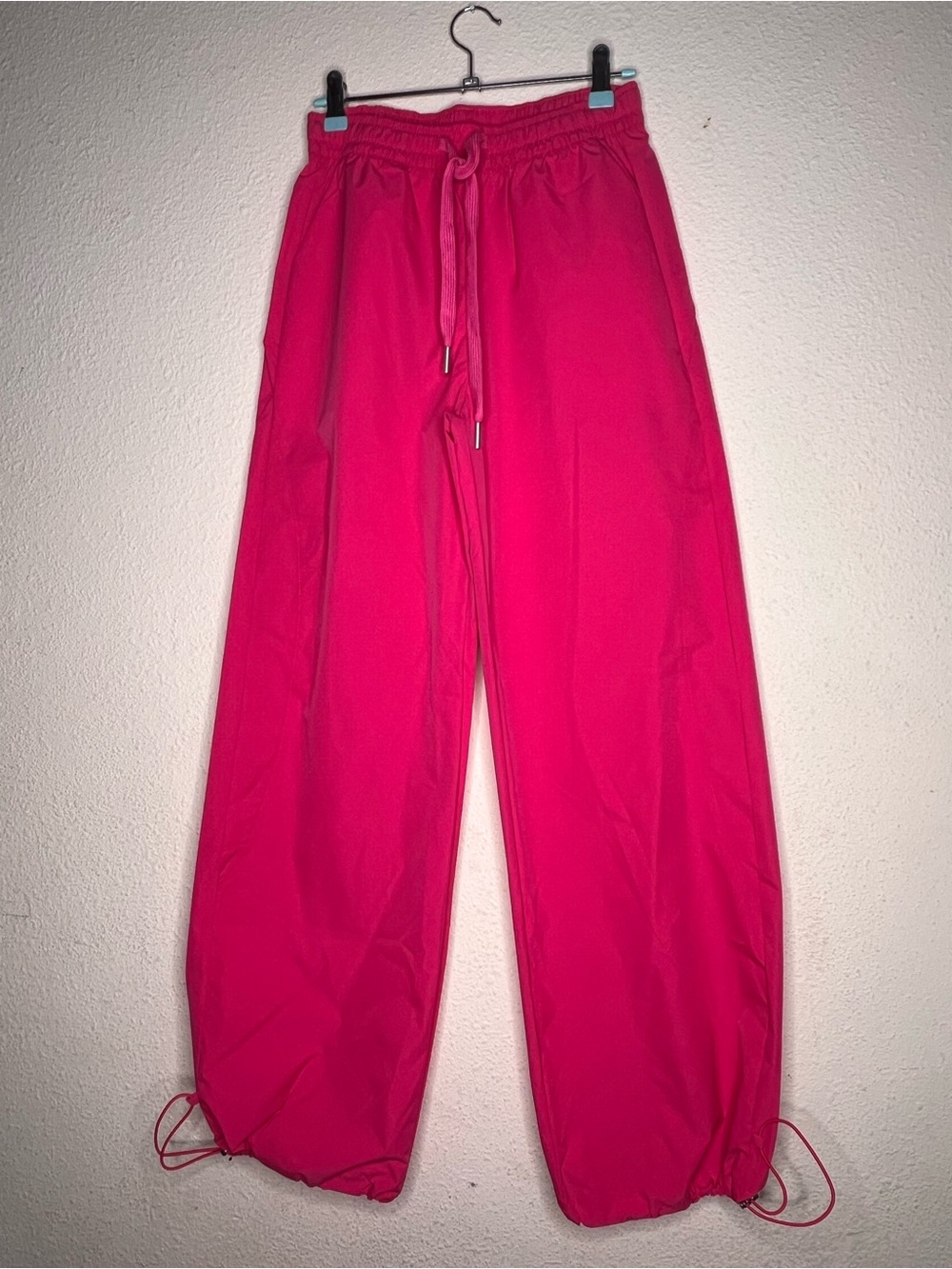Women’s xs alo Windbreaker Pants